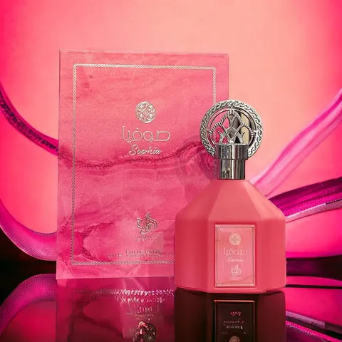 Sophia Women EDP 100ml Al Wataniah, perfume floral y amaderado de lujo para mujer con notas de flor de azahar, jazmín de la India, vainilla de Madagascar y cedro de Virginia.